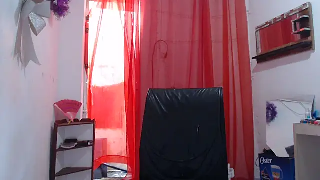 Snapshot of heyline_milf chatting on 05/08/26, 07:52 heyline milf online show from 05/08/26, 07:52