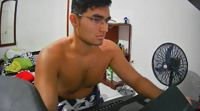 lechero226 online show from 01/02/25, 03:26