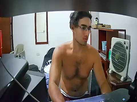 lechero226 online show from 12/14/25, 02:28