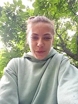 Snapshot of Keli_Jessi chatting on 05/19/26, 01:28 Keli Jessi online show from 05/19/26, 01:28