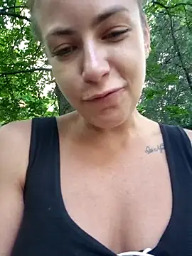 Snapshot of Keli_Jessi chatting on 06/16/26, 02:41 Keli Jessi online show from 06/16/26, 02:41