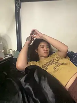 pinay4uwithagoodheart online show from 04/27/26, 10:24