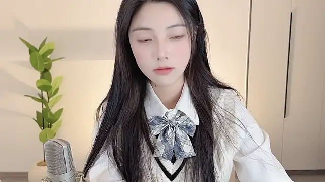 HaagenDazs  online show from 02/22/25, 01:02