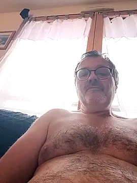 mike9473 online show from 10/06/25, 04:37