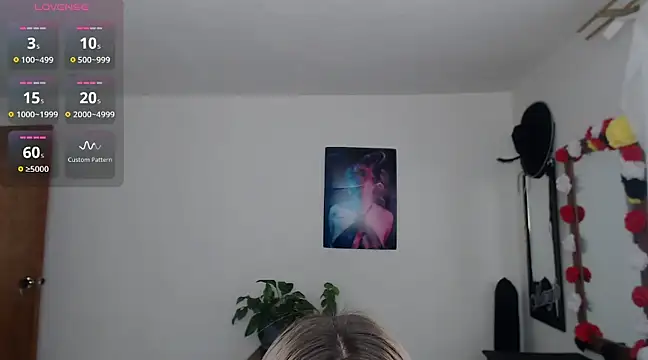 charlottezoe15 online show from 01/22/25, 06:10