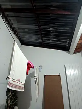 LunaZambrano online show from 10/14/25, 12:44