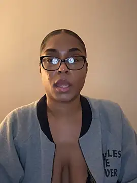 CandyLuxxxx online show from 12/27/24, 09:50