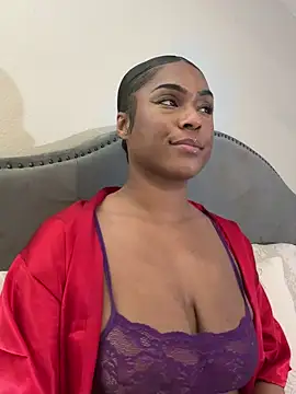 CandyLuxxxx online show from 02/28/25, 10:30