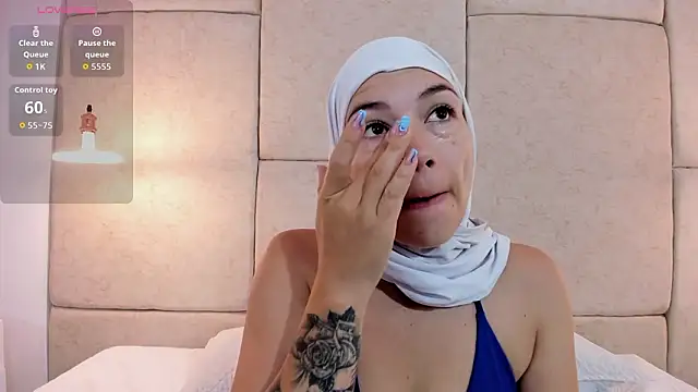 aisha vs online show from 02/02/26, 12:04