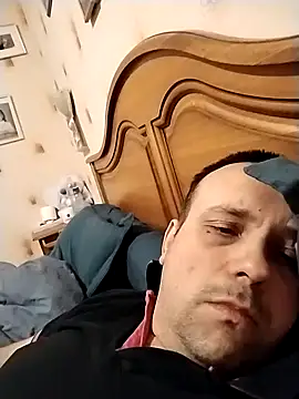 Snapshot of manubm03 chatting on 01/06/26, 07:39 manubm03 online show from 01/06/26, 07:39