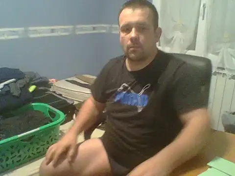 Snapshot of manubm03 chatting on 01/13/26, 05:02 manubm03 online show from 01/13/26, 05:02