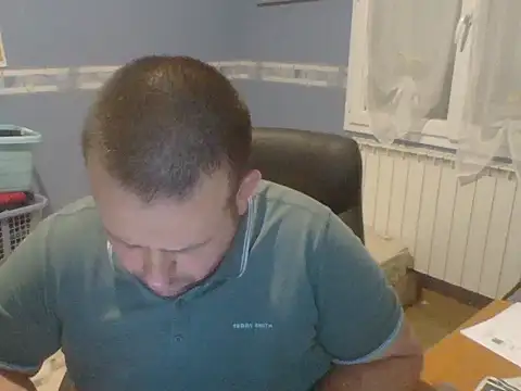 Snapshot of manubm03 chatting on 02/10/26, 04:22 manubm03 online show from 02/10/26, 04:22