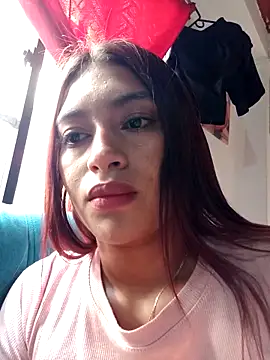 annie-19 online show from 09/27/25, 03:06