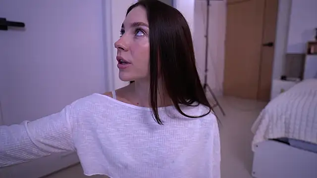 Cute Foxyxh online show from 02/20/26, 01:24