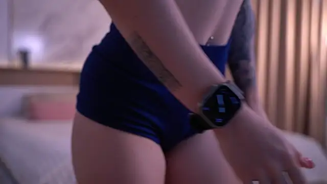 Cute Foxyxh online show from 04/28/26, 03:22
