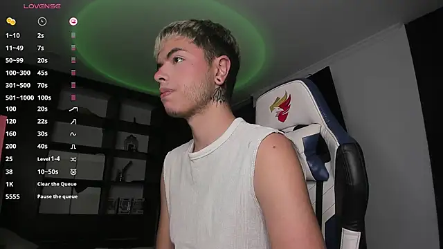 Snapshot of _morghan_ chatting on 12/27/24, 06:46  morghan  online show from 12/27/24, 06:46