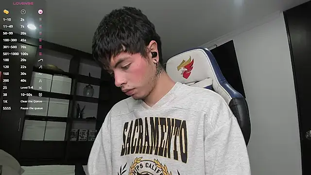 Snapshot of _morghan_ chatting on 02/21/25, 06:18  morghan  online show from 02/21/25, 06:18