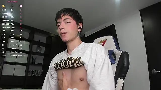 Snapshot of _morghan_ chatting on 02/22/25, 06:39  morghan  online show from 02/22/25, 06:39