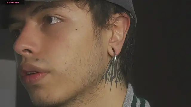 Snapshot of _morghan_ chatting on 02/23/25, 08:28  morghan  online show from 02/23/25, 08:28