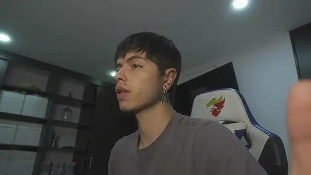 Snapshot of _morghan_ chatting on 02/28/25, 04:43  morghan  online show from 02/28/25, 04:43