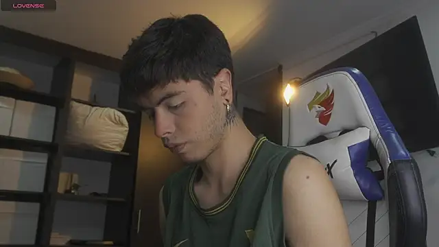 Snapshot of _morghan_ chatting on 09/18/25, 04:47  morghan  online show from 09/18/25, 04:47