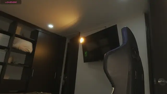 Snapshot of _morghan_ chatting on 09/27/25, 04:50  morghan  online show from 09/27/25, 04:50