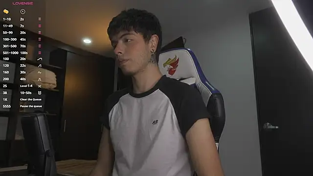 Snapshot of _morghan_ chatting on 10/16/25, 11:17  morghan  online show from 10/16/25, 11:17