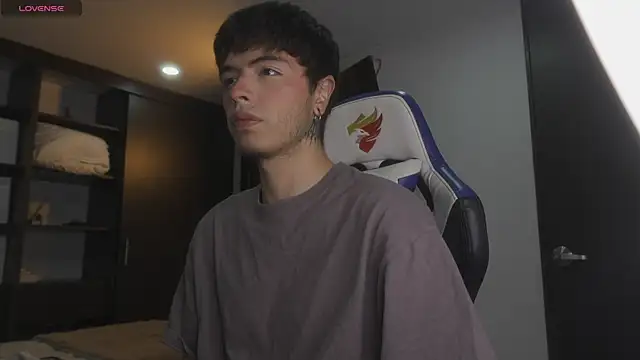 Snapshot of _morghan_ chatting on 10/23/25, 03:50  morghan  online show from 10/23/25, 03:50