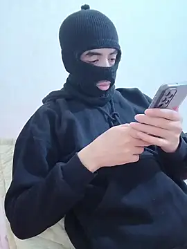 arabqueen online show from 12/15/25, 07:40