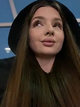 KrisMagnoly online show from 03/18/25, 04:48