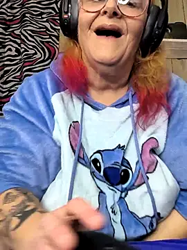 davisdesiresxh online show from 11/17/25, 06:14