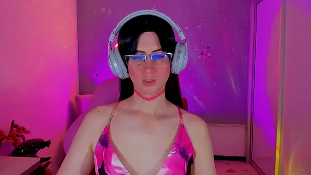 KimberlyJohnsoon online show from 12/22/24, 12:28
