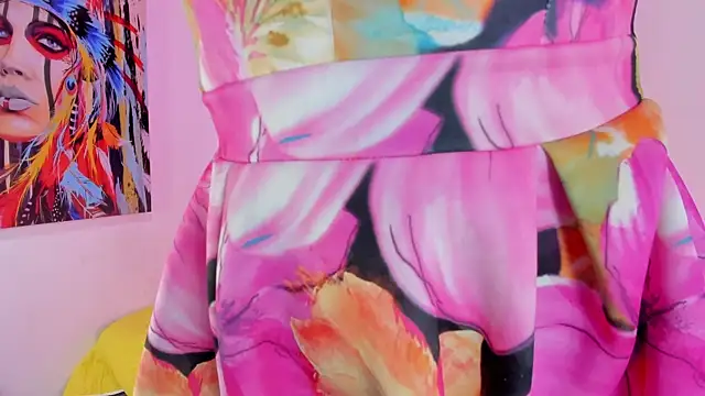 KimberlyJohnsoon online show from 02/10/25, 10:40