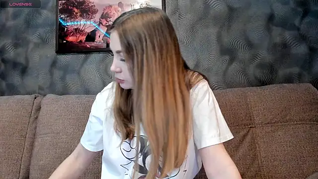 Snapshot of CassieMils chatting on 02/28/25, 02:31 CassieMils online show from 02/28/25, 02:31