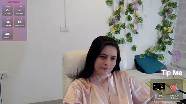 tania sweet   online show from 12/20/25, 08:49