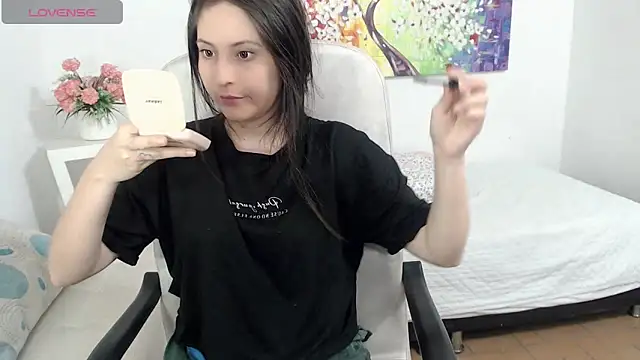 Snapshot of tania_sweet__ chatting on 06/10/26, 08:30 tania sweet online show from 06/10/26, 08:30