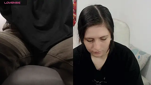 Snapshot of tania_sweet__ chatting on 07/25/26, 04:15 tania sweet online show from 07/25/26, 04:15