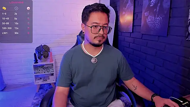 DaviidEvans  online show from 05/25/26, 01:22