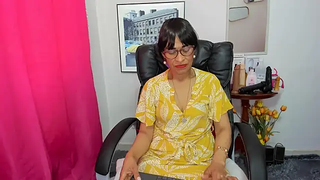 Snapshot of Aries_Mature chatting on 01/14/25, 07:43 Aries Mature online show from 01/14/25, 07:43