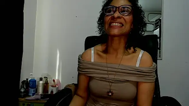 Aries Mature online show from 04/21/26, 02:23