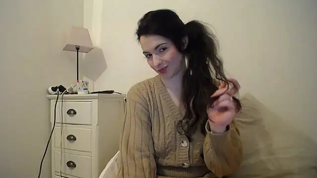 desirmiss1 online show from 02/09/25, 12:41