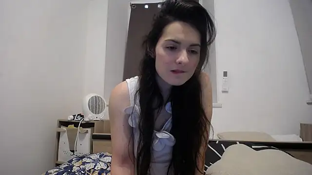 desirmiss1 online show from 02/16/25, 02:00