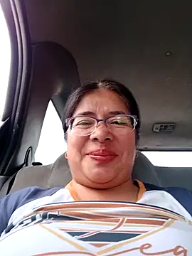 Snapshot of __valentina18 chatting on 12/20/24, 03:42   valentina18 online show from 12/20/24, 03:42