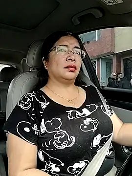   valentina18 online show from 11/30/25, 03:49