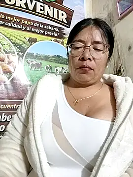   valentina18 online show from 03/22/26, 01:03