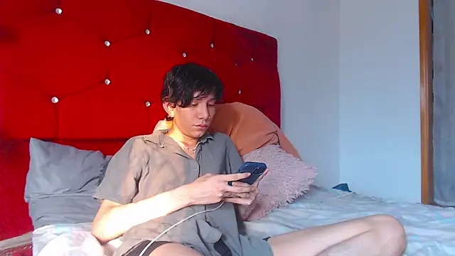 LAICK 01 online show from 03/26/26, 09:42