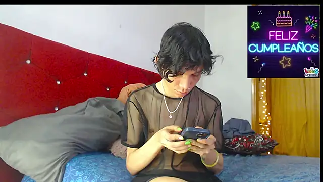 Snapshot of LAICK_01 chatting on 05/01/26, 01:43 LAICK 01 online show from 05/01/26, 01:43