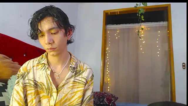 Snapshot of LAICK_01 chatting on 05/07/26, 04:29 LAICK 01 online show from 05/07/26, 04:29