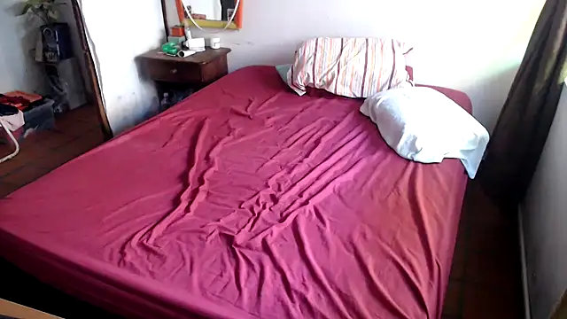 deftoolceles online show from 10/15/25, 07:47