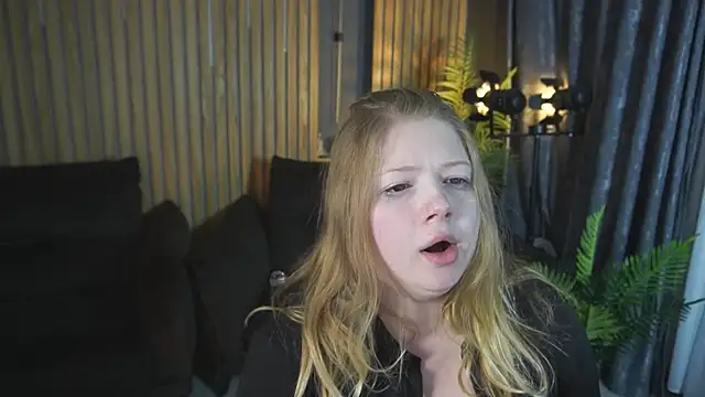 Tinker Belll online show from 04/21/26, 02:51